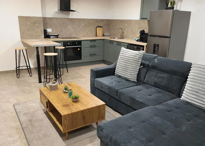 Secret - 5 Pers - Jacuzzi - 70m2 - 2 Separes Πανσιόν